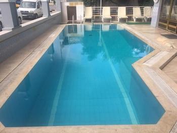 Defne & Zevkim Apart Otel 2*