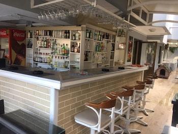 Defne & Zevkim Apart Otel